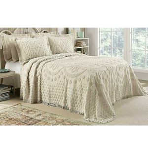 TUFTED FLORAL CHENILLE BEDSPREAD | king sz